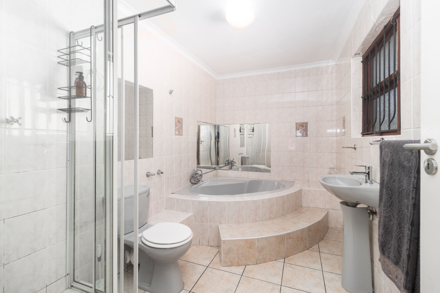 3 Bedroom Property for Sale in Soneike Western Cape
